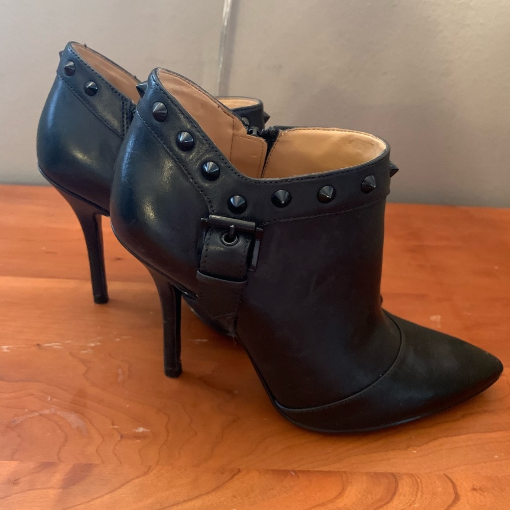 Enzo Angiolini booties